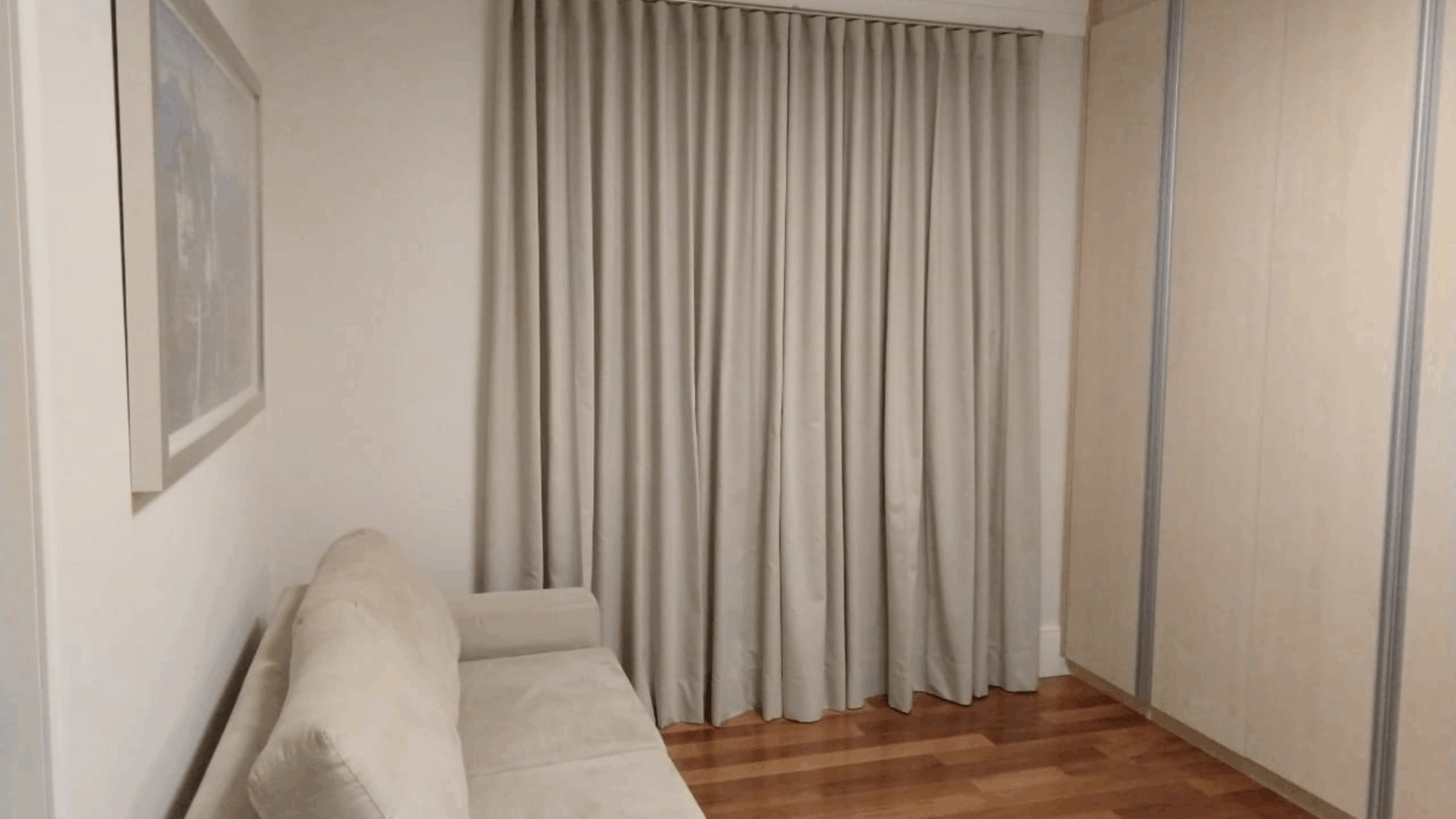 Cortinas e papéis de parede sob medida: Crie ambientes aconchegantes e cheios de paz